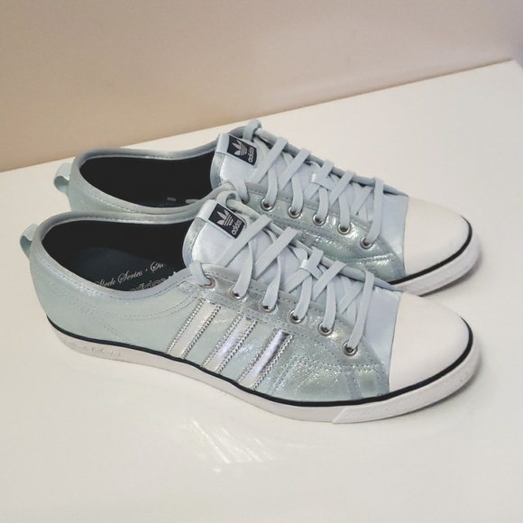 Vintage Adidas Sleek Series Sneakers Metallic Blue & Silver EUC - Picture 1 of 10